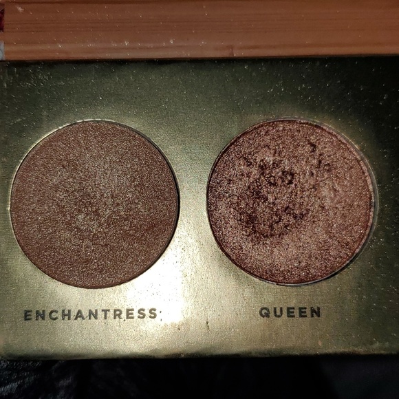 All new butter London pallets ♥️ - Picture 3 of 5